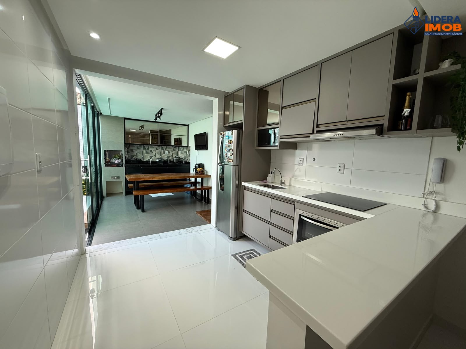 Casa, 2 quartos, 147 m² - Foto 2