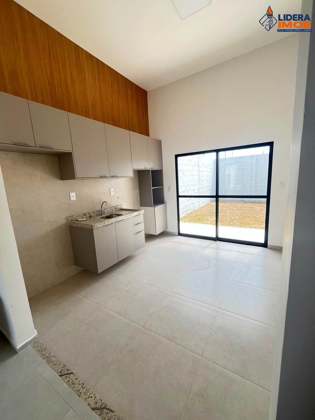 Casa, 3 quartos, 200 m² - Foto 3