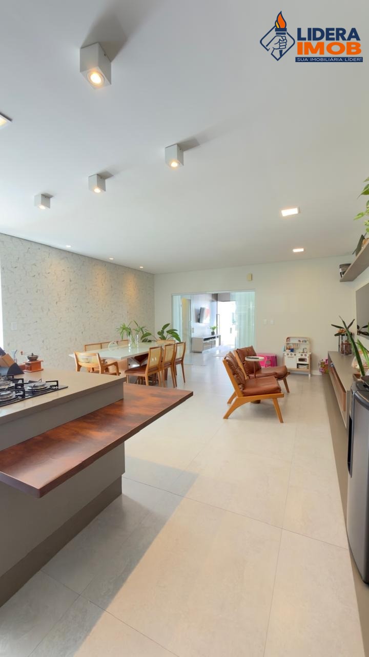 Casa, 3 quartos, 210 m² - Foto 4