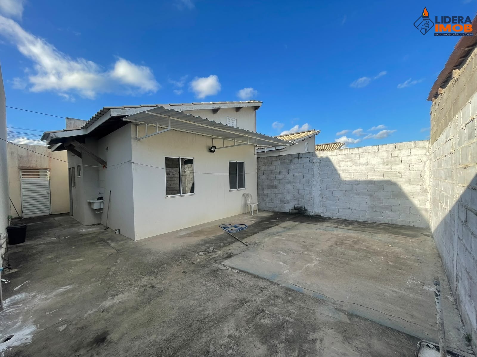 Casa, 2 quartos, 135 m² - Foto 1