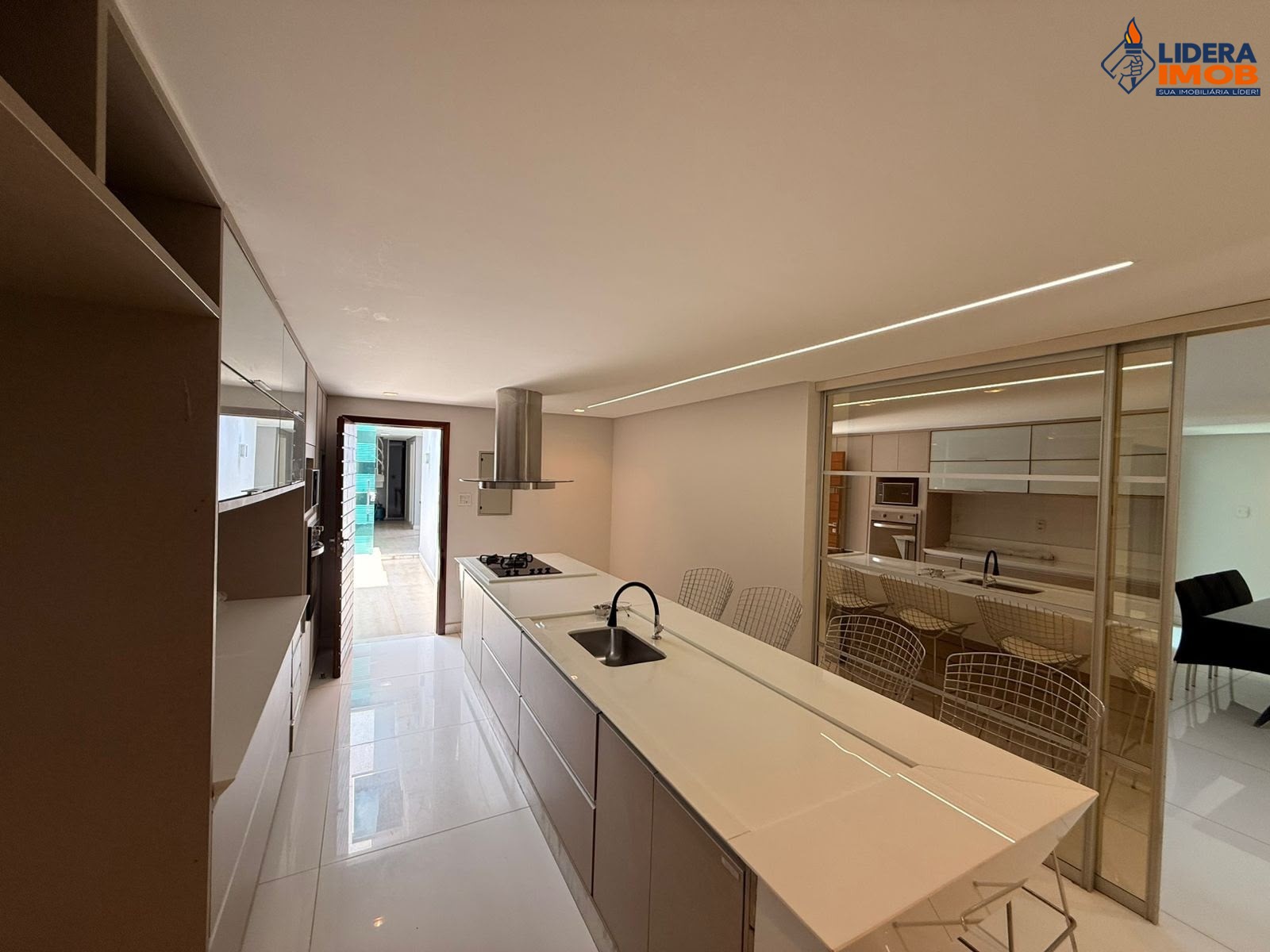 Casa, 4 quartos, 280 m² - Foto 33