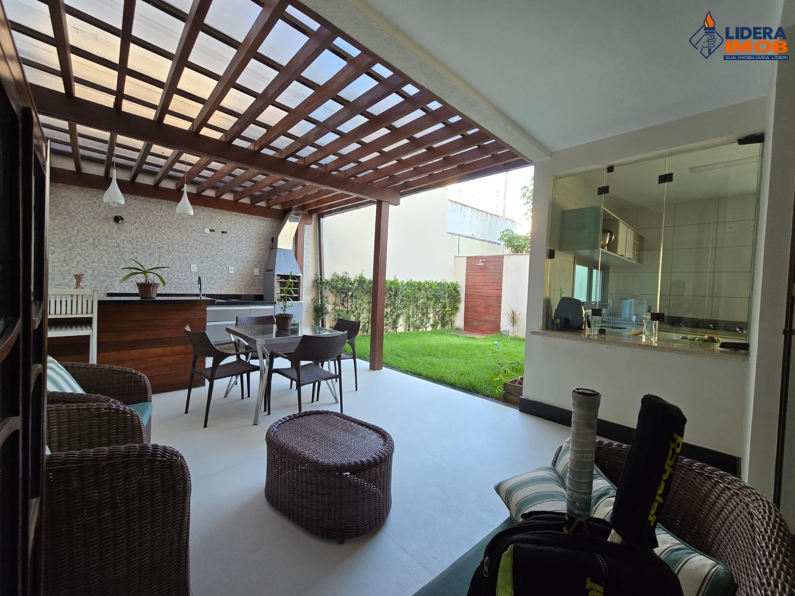 Casa, 3 quartos, 230 m² - Foto 8