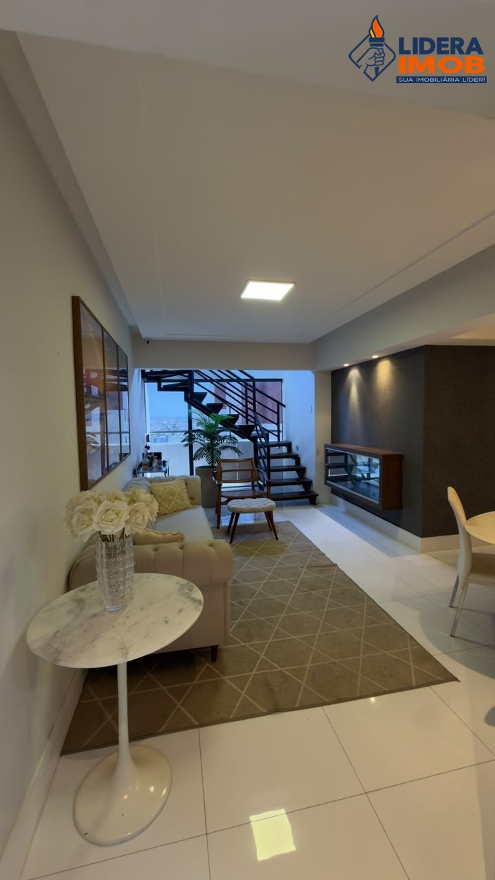 Cobertura, 3 quartos, 210 m² - Foto 2