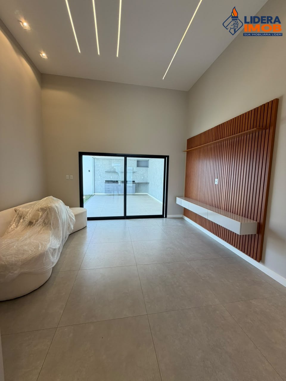 Casa, 3 quartos, 185 m² - Foto 2