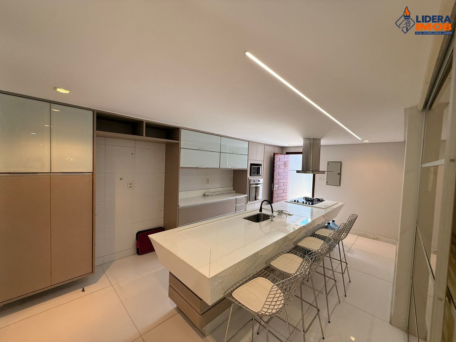 Casa, 4 quartos, 280 m² - Foto 36
