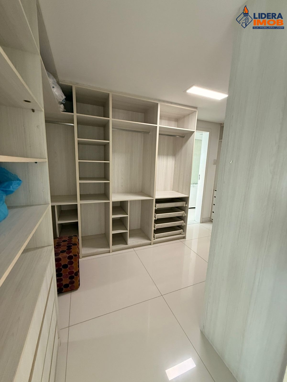 Casa, 4 quartos, 280 m² - Foto 27