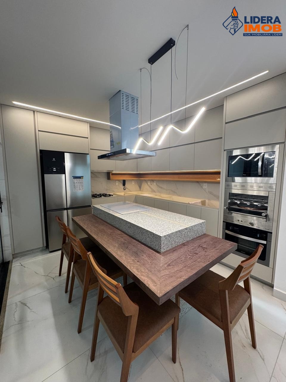 Casa, 2 quartos, 200 m² - Foto 3