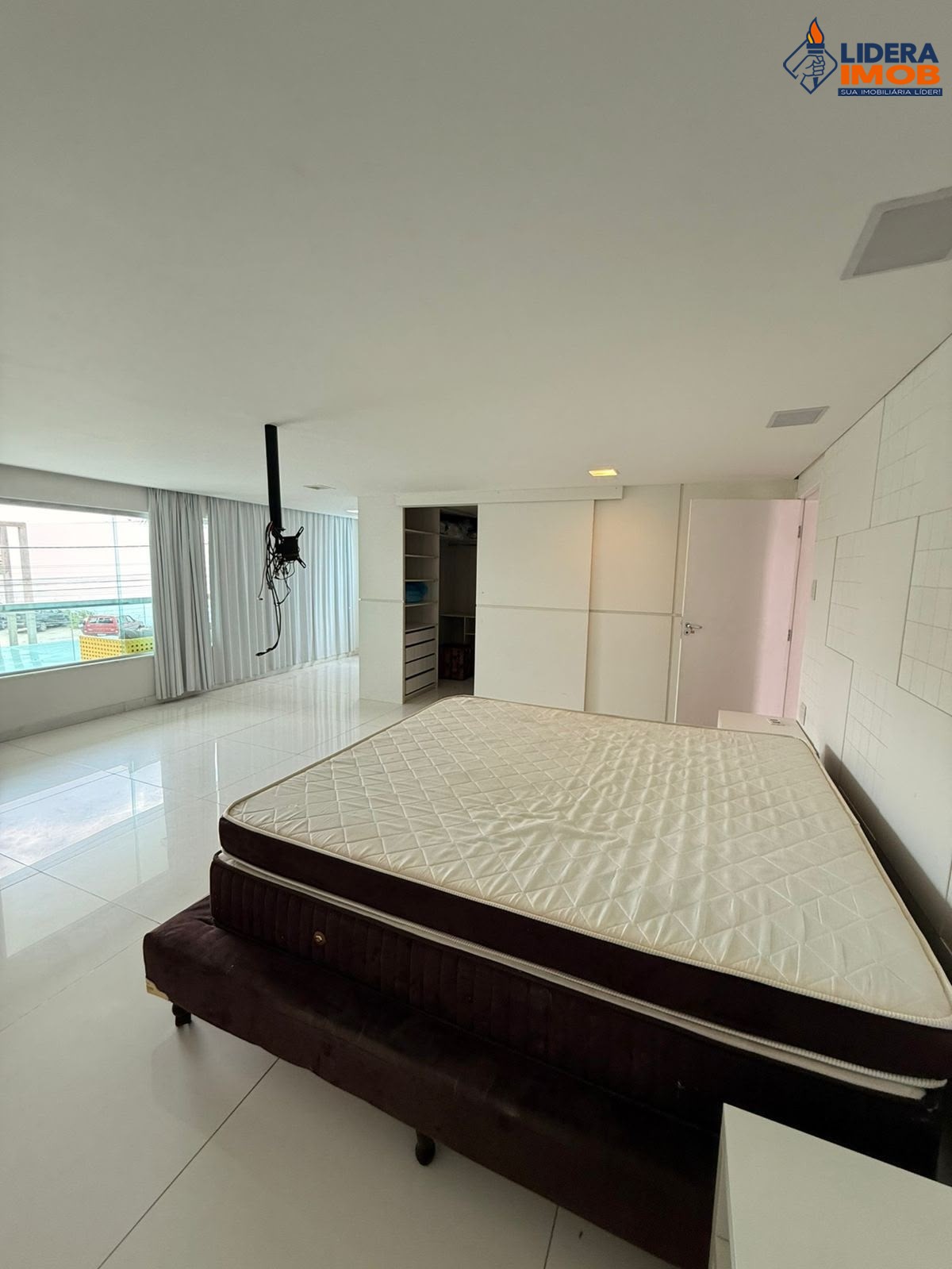 Casa, 4 quartos, 280 m² - Foto 2