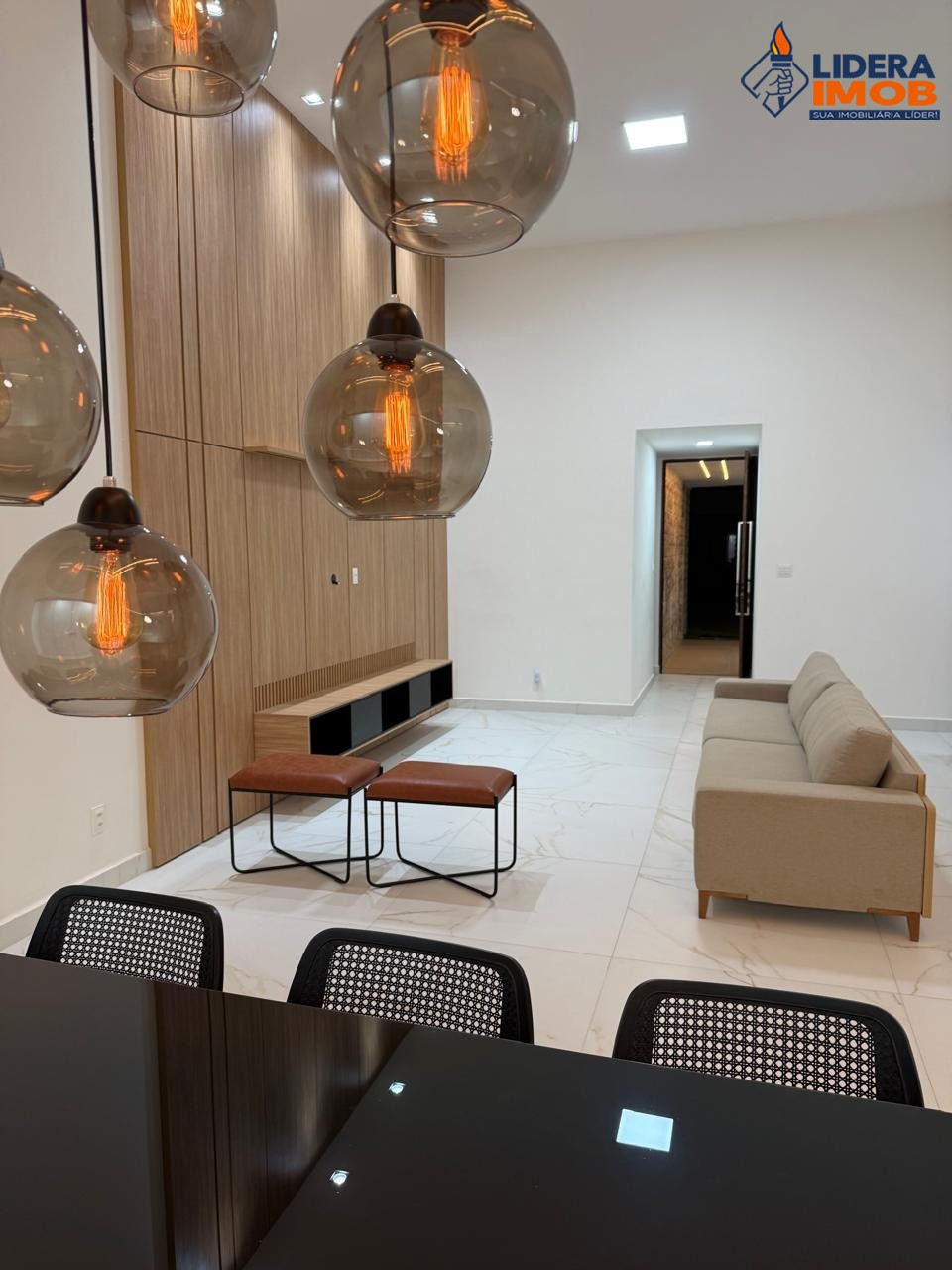 Casa, 2 quartos, 200 m² - Foto 2