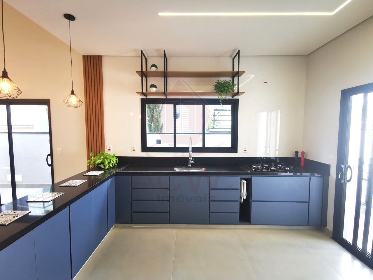 Casa, 3 quartos, 245 m² - Foto 3