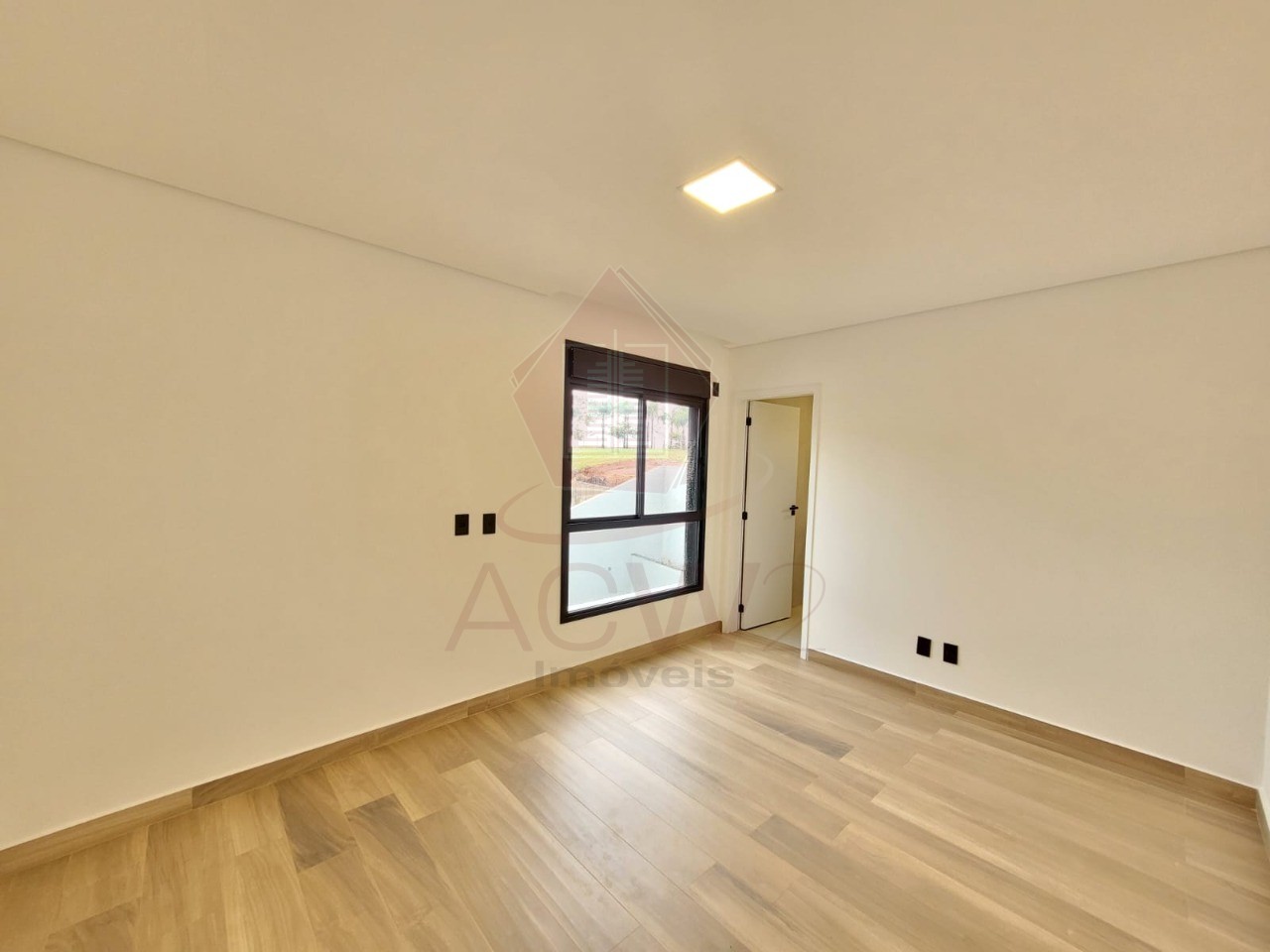 Casa, 3 quartos, 245 m² - Foto 8