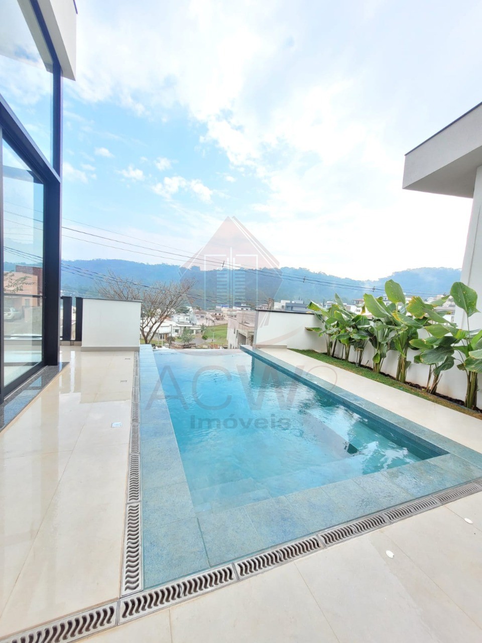 Casa, 3 quartos, 245 m² - Foto 15