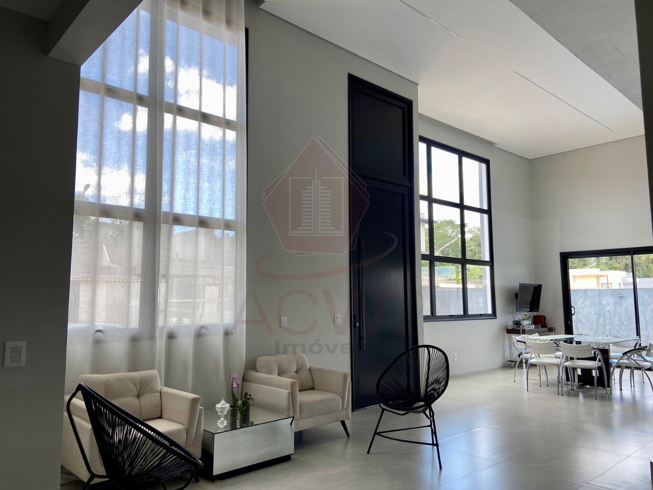 Casa, 3 quartos, 220 m² - Foto 1