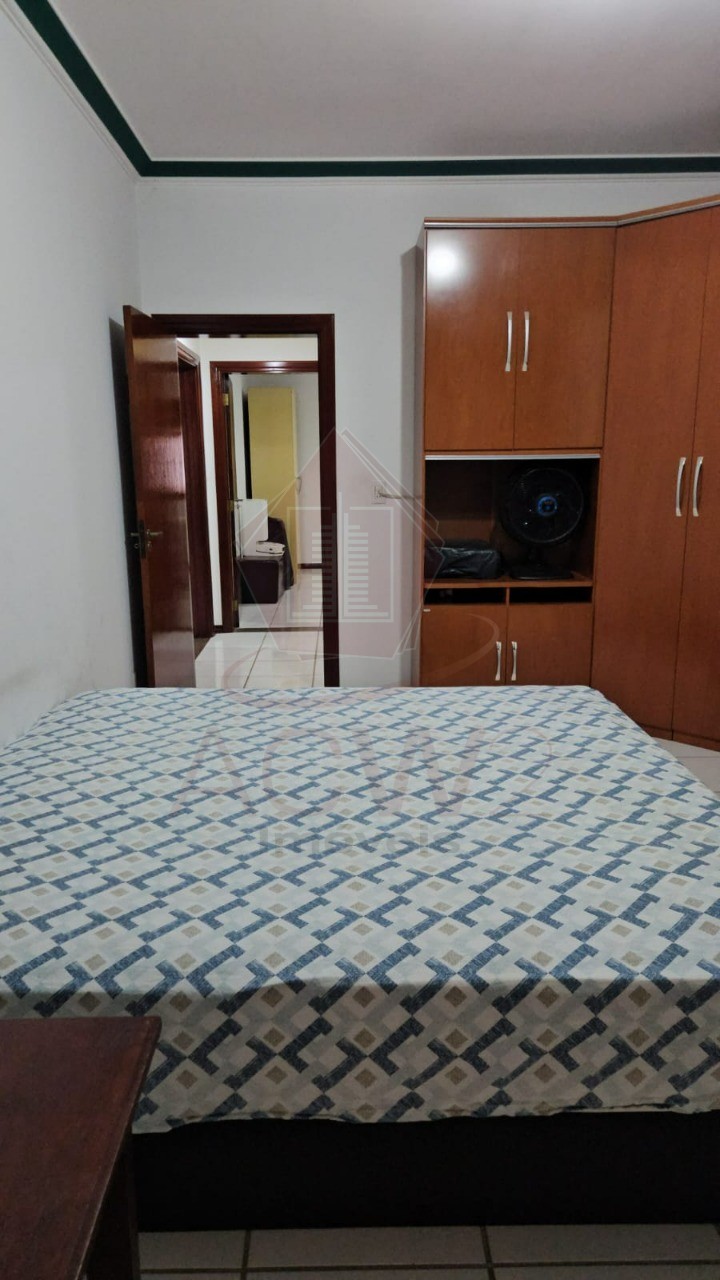 Casa, 3 quartos, 250 m² - Foto 13