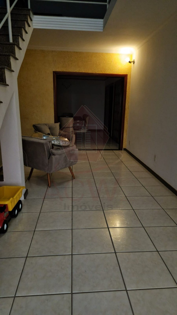 Casa, 3 quartos, 250 m² - Foto 6