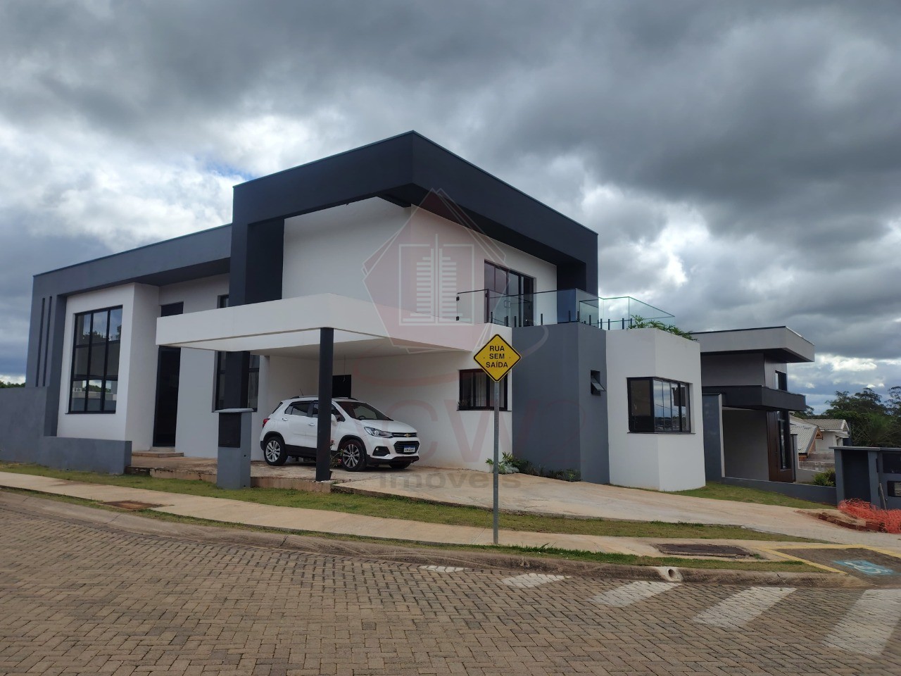 Casa, 4 quartos, 220 m² - Foto 1