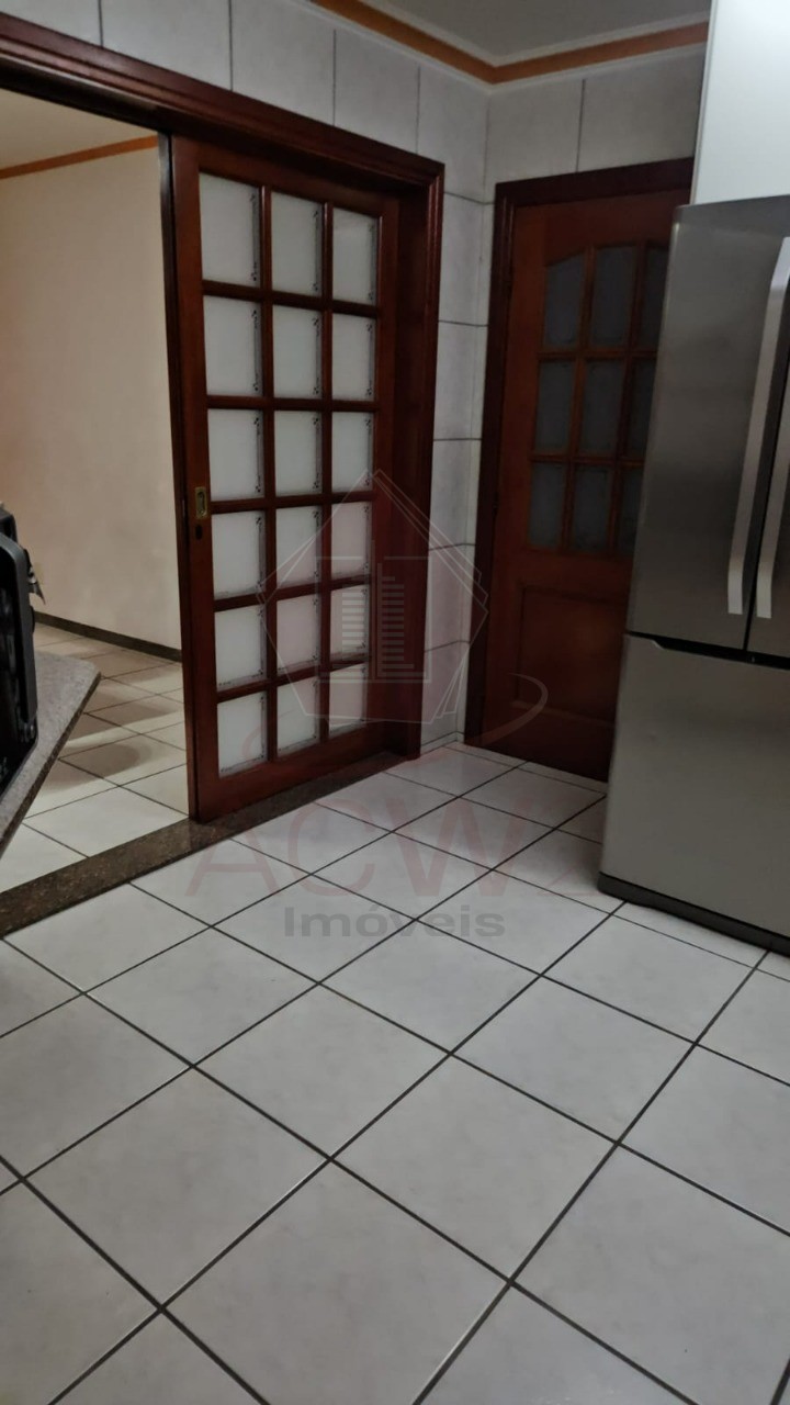 Casa, 3 quartos, 250 m² - Foto 11