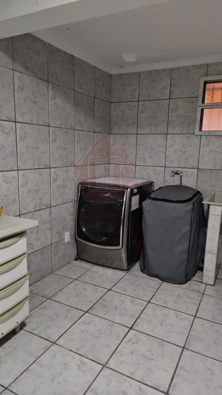 Casa, 3 quartos, 250 m² - Foto 24