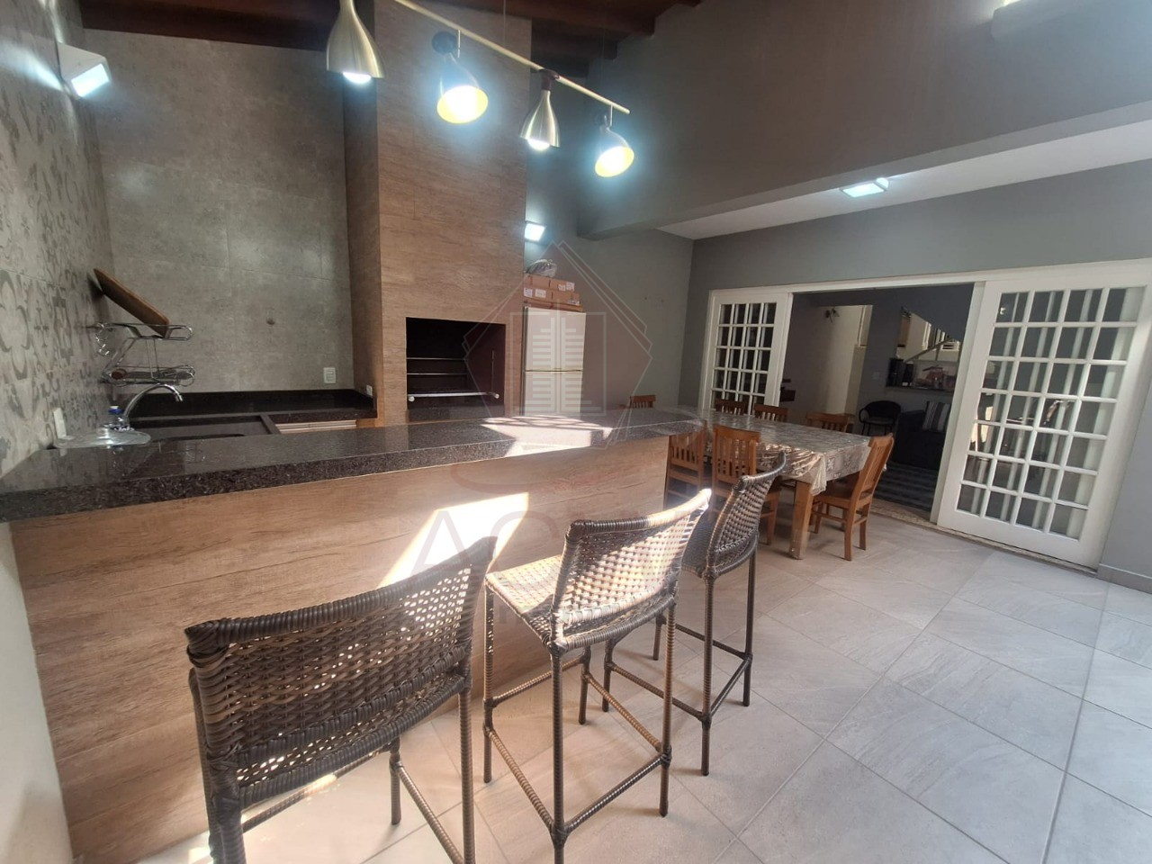 Casa, 3 quartos, 200 m² - Foto 4