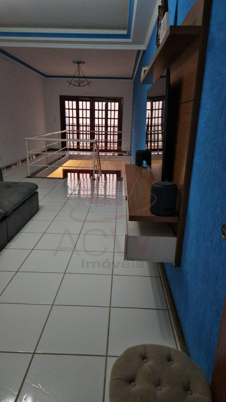 Casa, 3 quartos, 250 m² - Foto 4