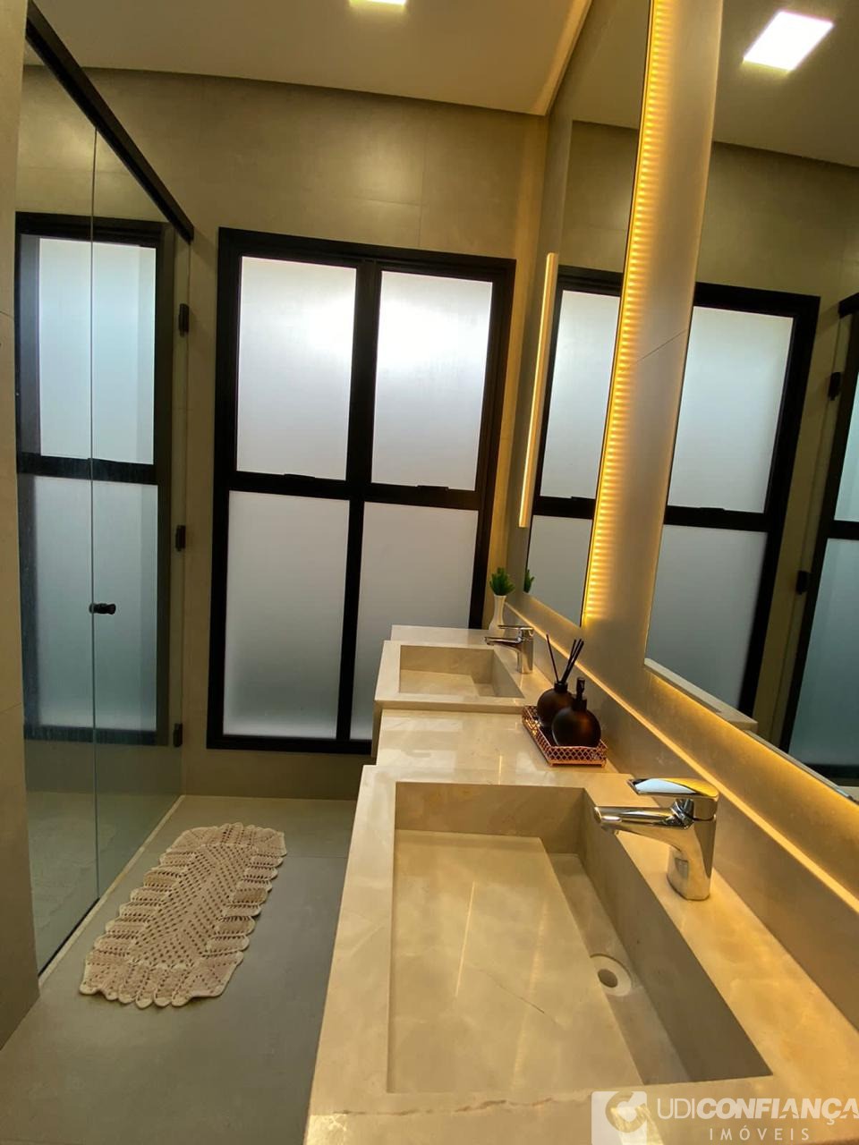 Casa, 4 quartos, 237 m² - Foto 8