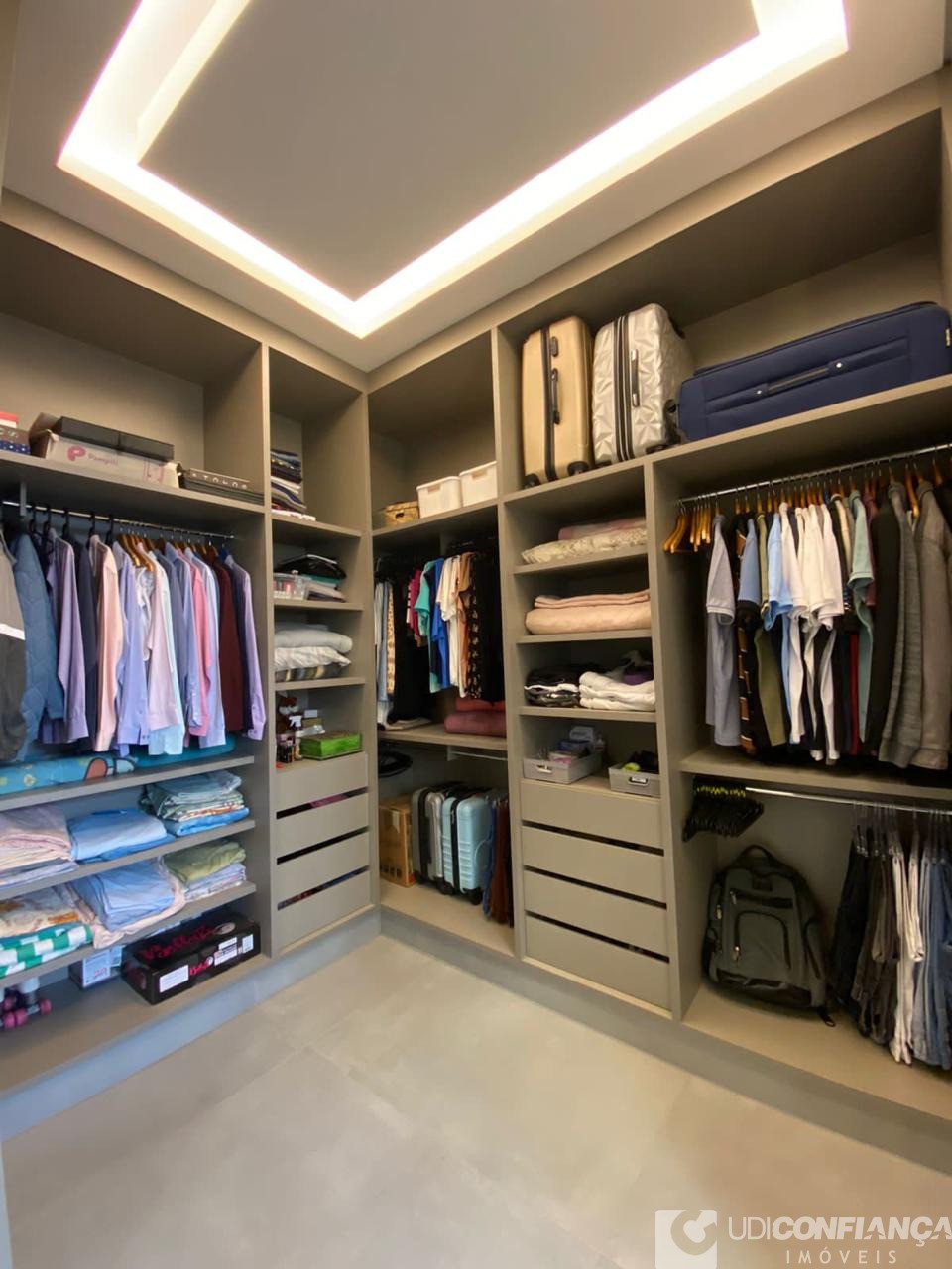 Casa, 4 quartos, 237 m² - Foto 10