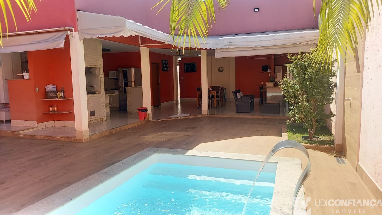 Casa, 3 quartos - Foto 1