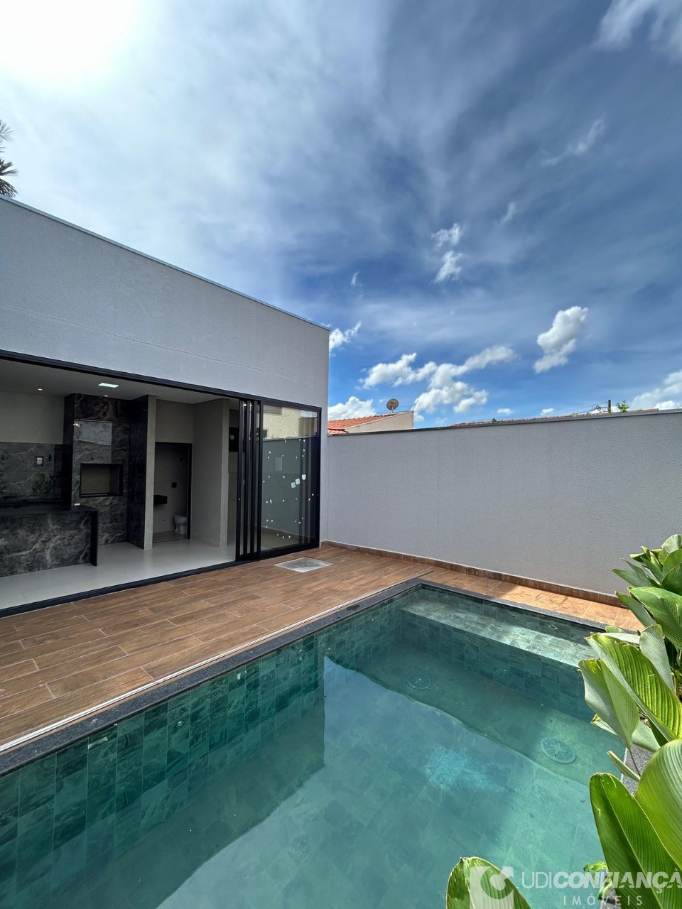 Casa, 3 quartos - Foto 1