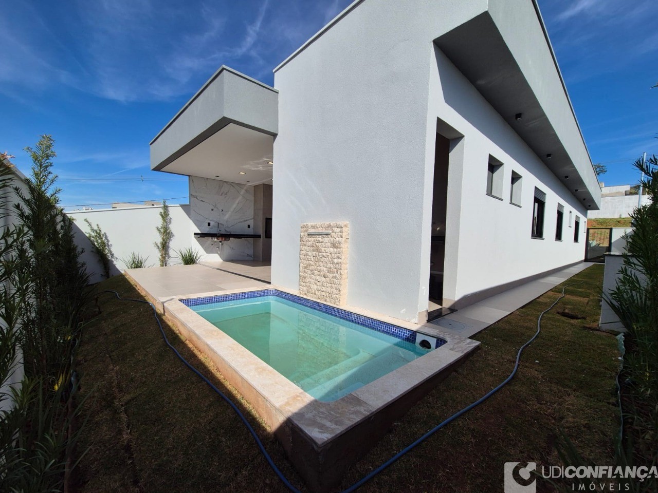 Casa, 3 quartos - Foto 2