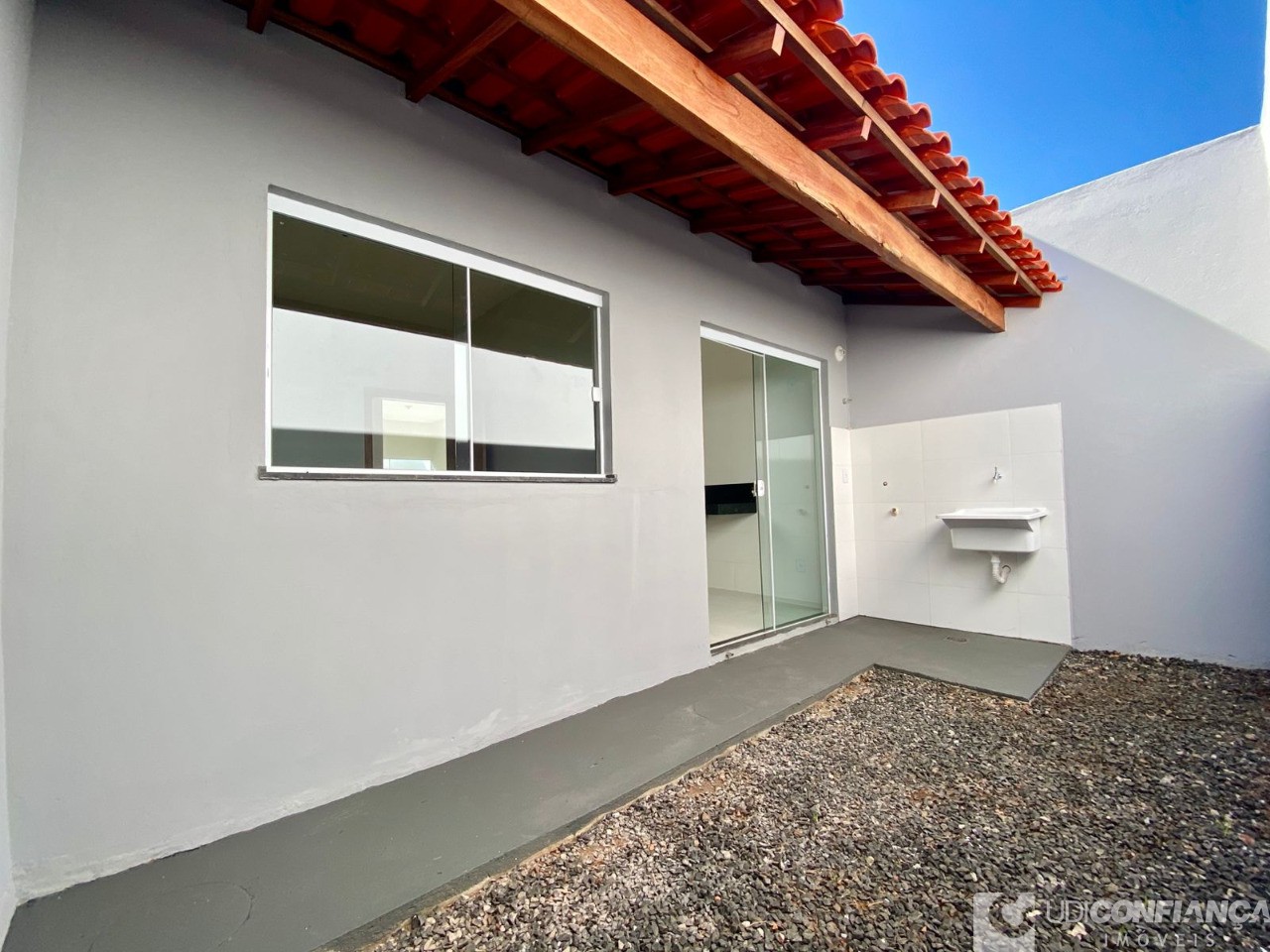 Casa, 2 quartos, 54 m² - Foto 1