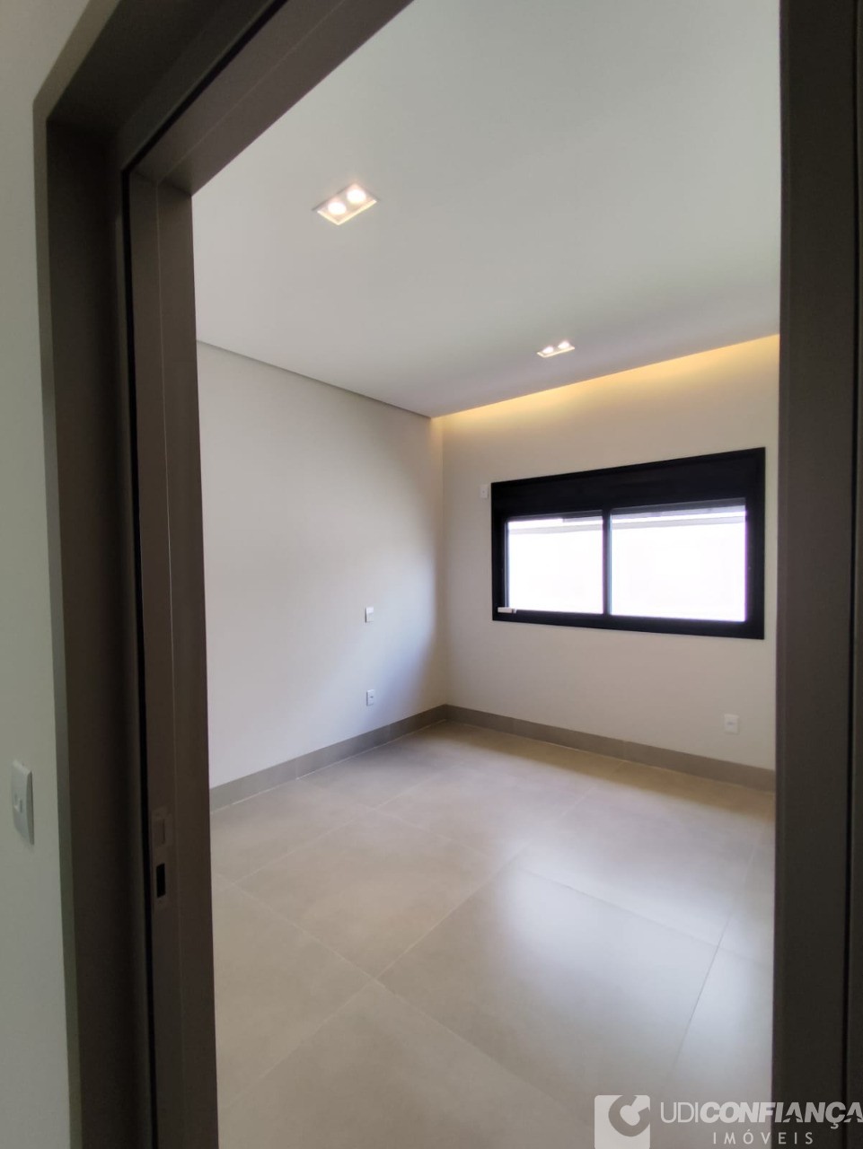 Casa, 3 quartos, 238 m² - Foto 13