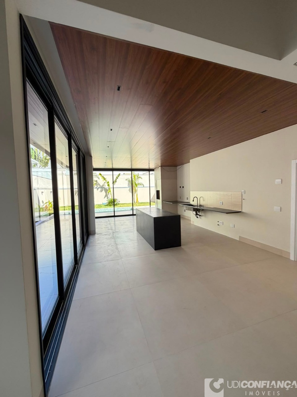 Casa, 4 quartos, 257 m² - Foto 4