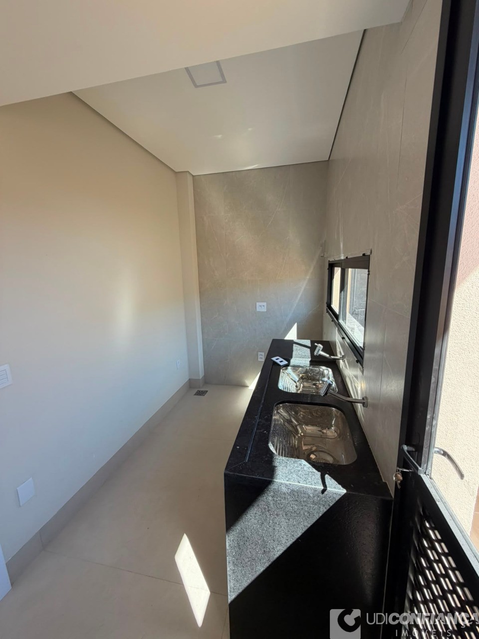 Casa, 4 quartos, 257 m² - Foto 54