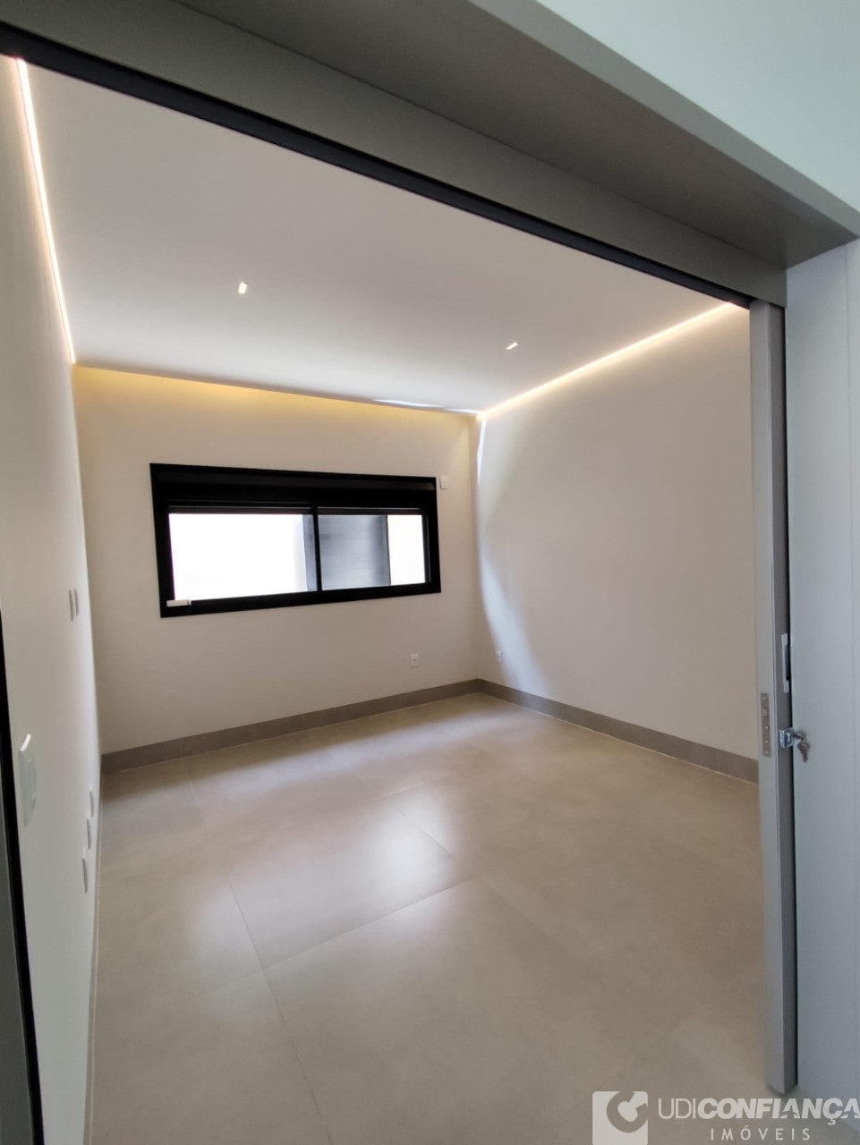 Casa, 3 quartos, 238 m² - Foto 11