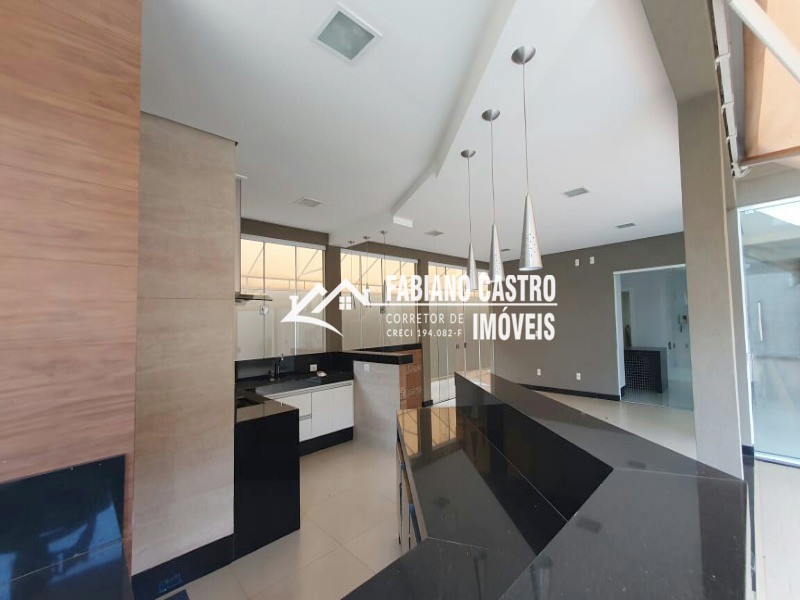 Casa com 3 quartos à venda — foto 7 de 40