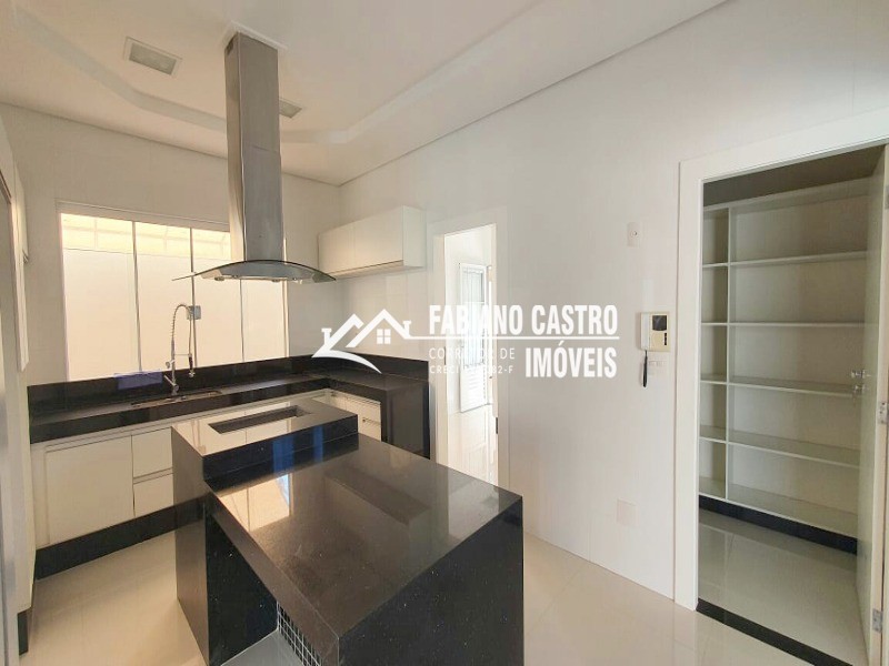 Casa com 3 quartos à venda — foto 12 de 40