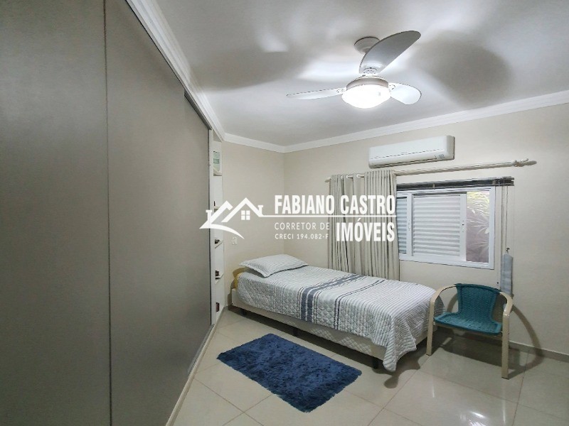 Casa de Condomínio com 3 quartos à venda — foto 13 de 26