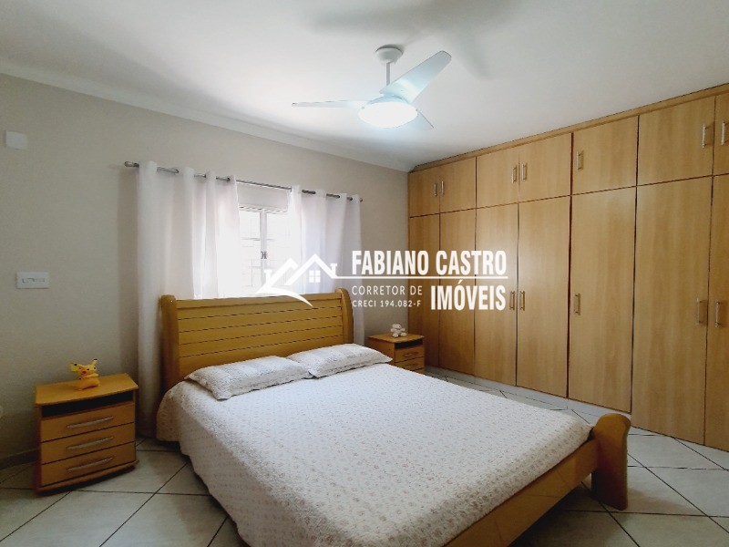 Casa com 3 quartos à venda — foto 27 de 34