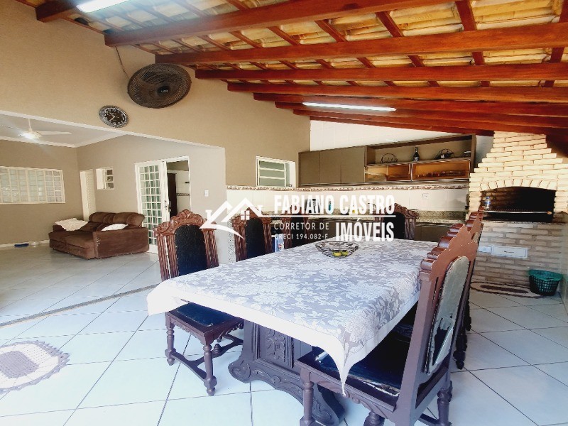 Casa com 3 quartos à venda — foto 9 de 34
