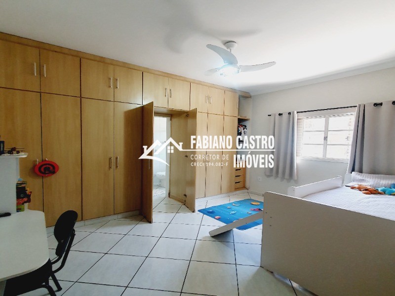 Casa com 3 quartos à venda — foto 32 de 34