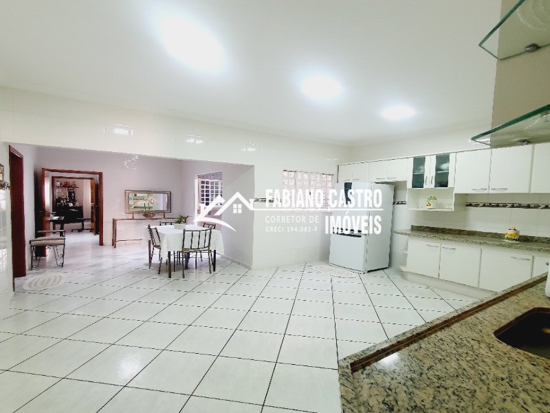Casa com 3 quartos à venda — foto 13 de 34