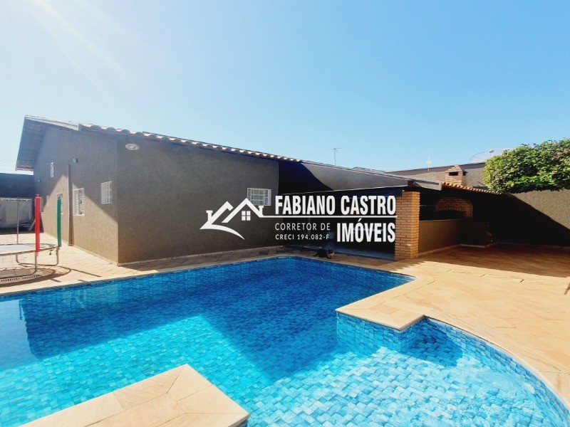 Casa com 3 quartos à venda — foto 2 de 34