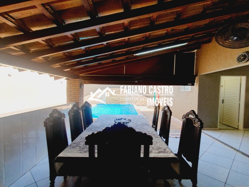 Casa com 3 quartos à venda — foto 6 de 34