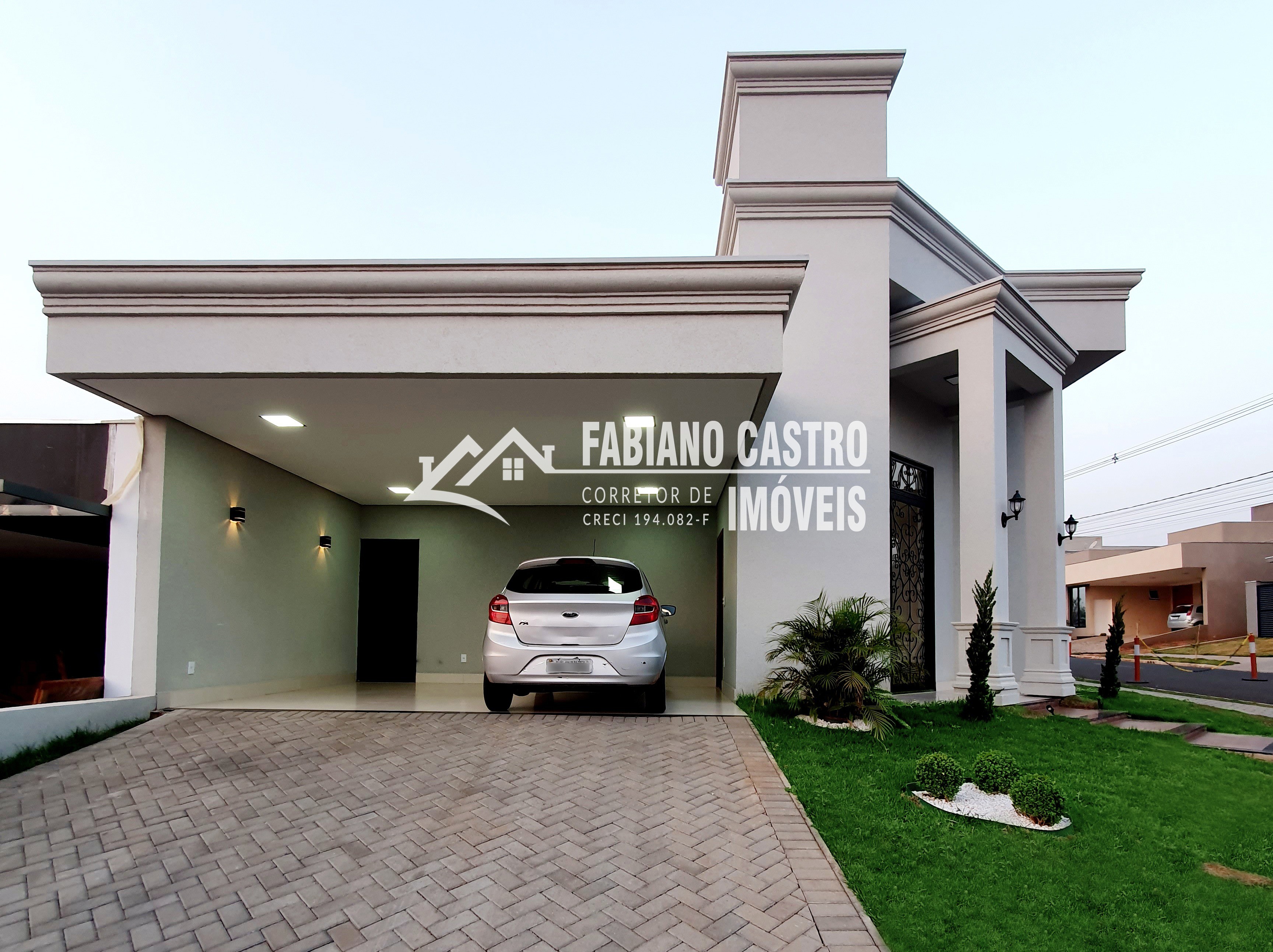 Casa de Condomínio com 3 quartos à venda — foto 2 de 27