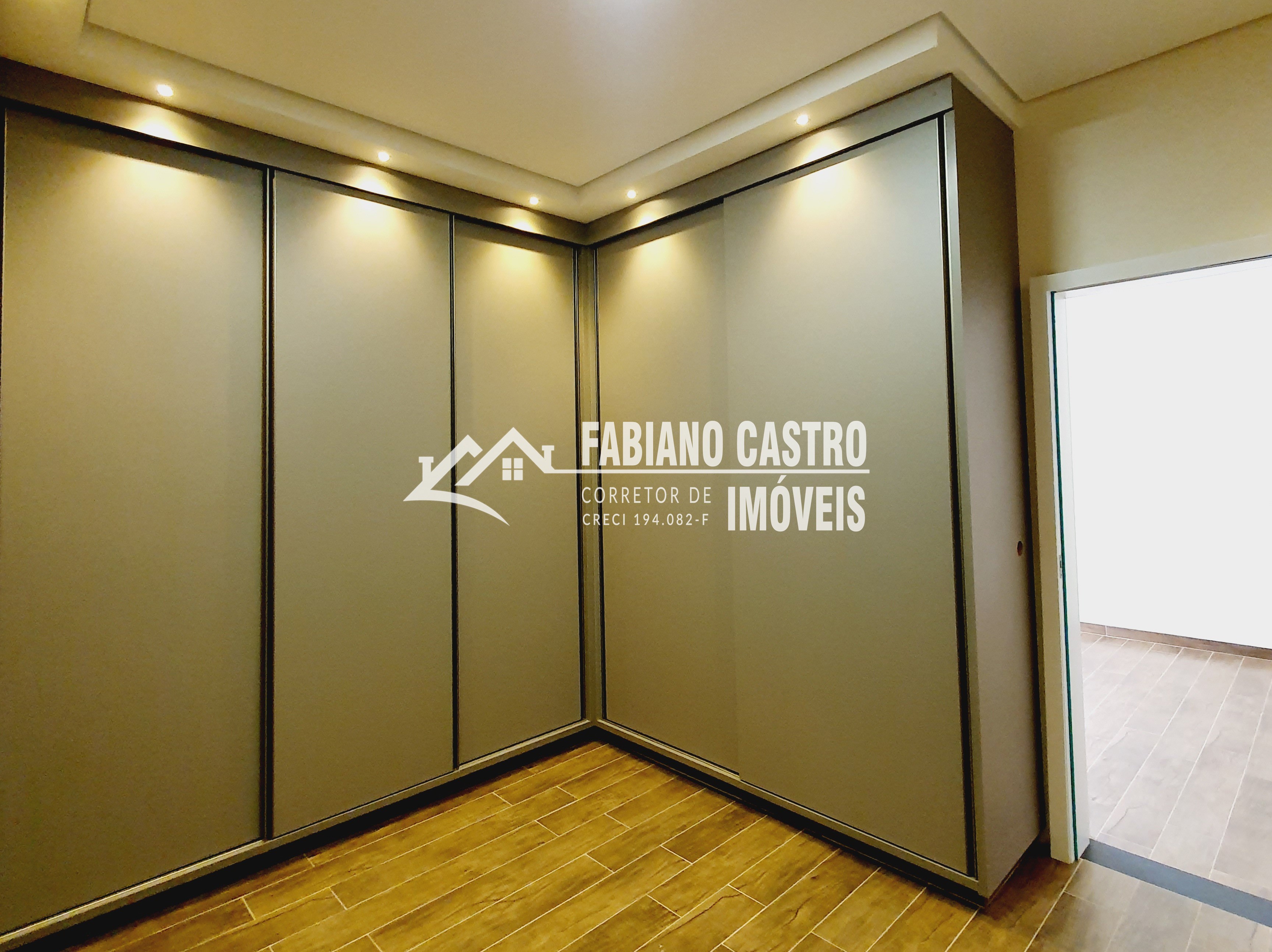 Casa de Condomínio com 4 quartos à venda — foto 25 de 31