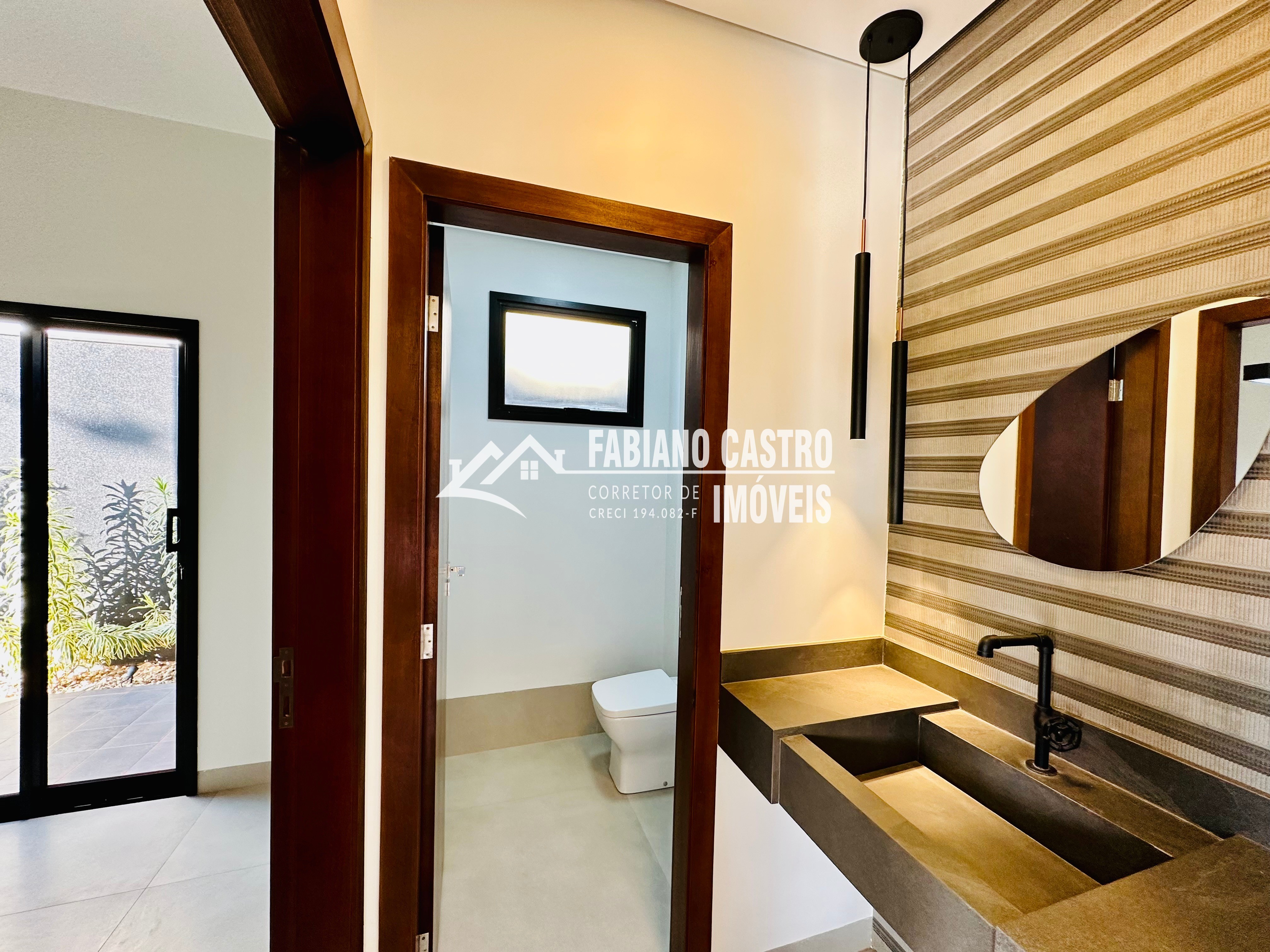 Casa de Condomínio com 3 quartos à venda — foto 3 de 31