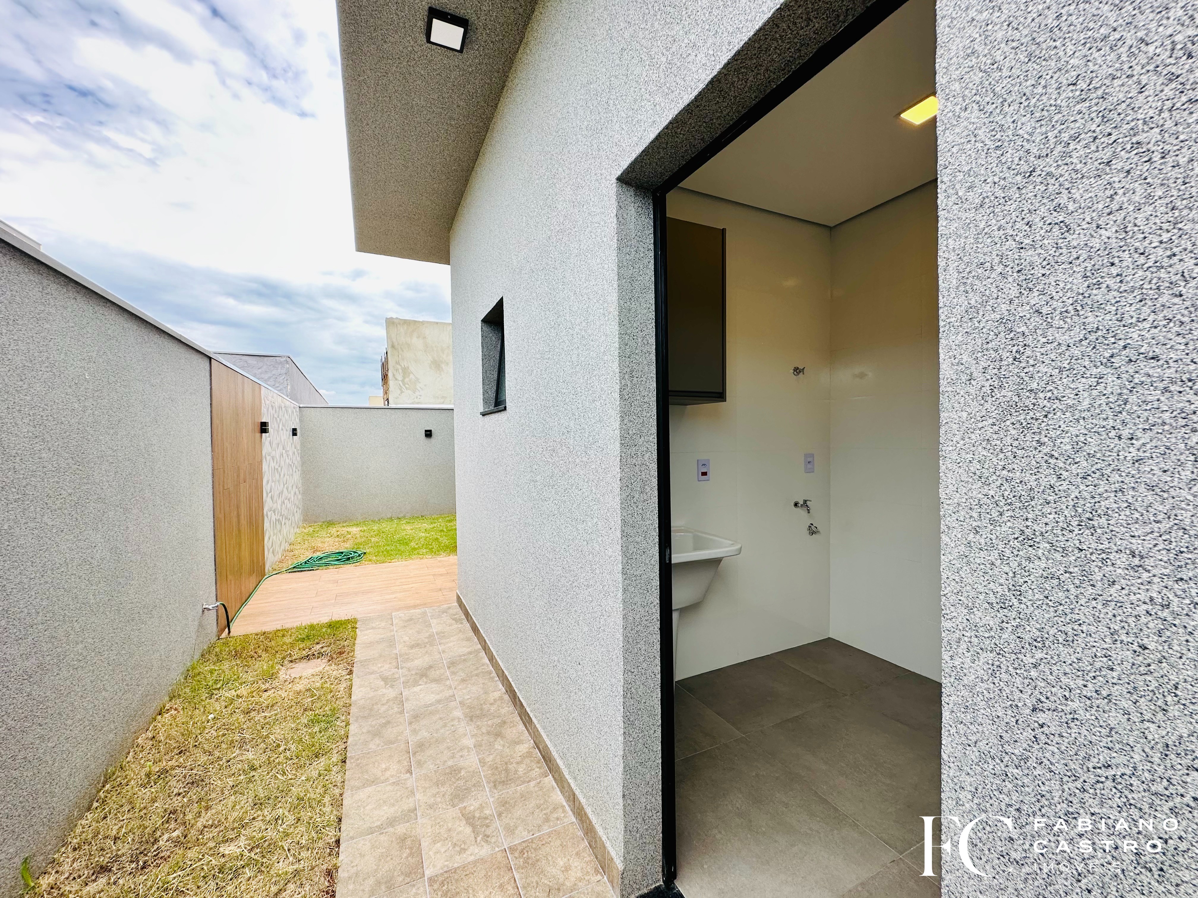 Casa de Condomínio com 3 quartos à venda — foto 31 de 32