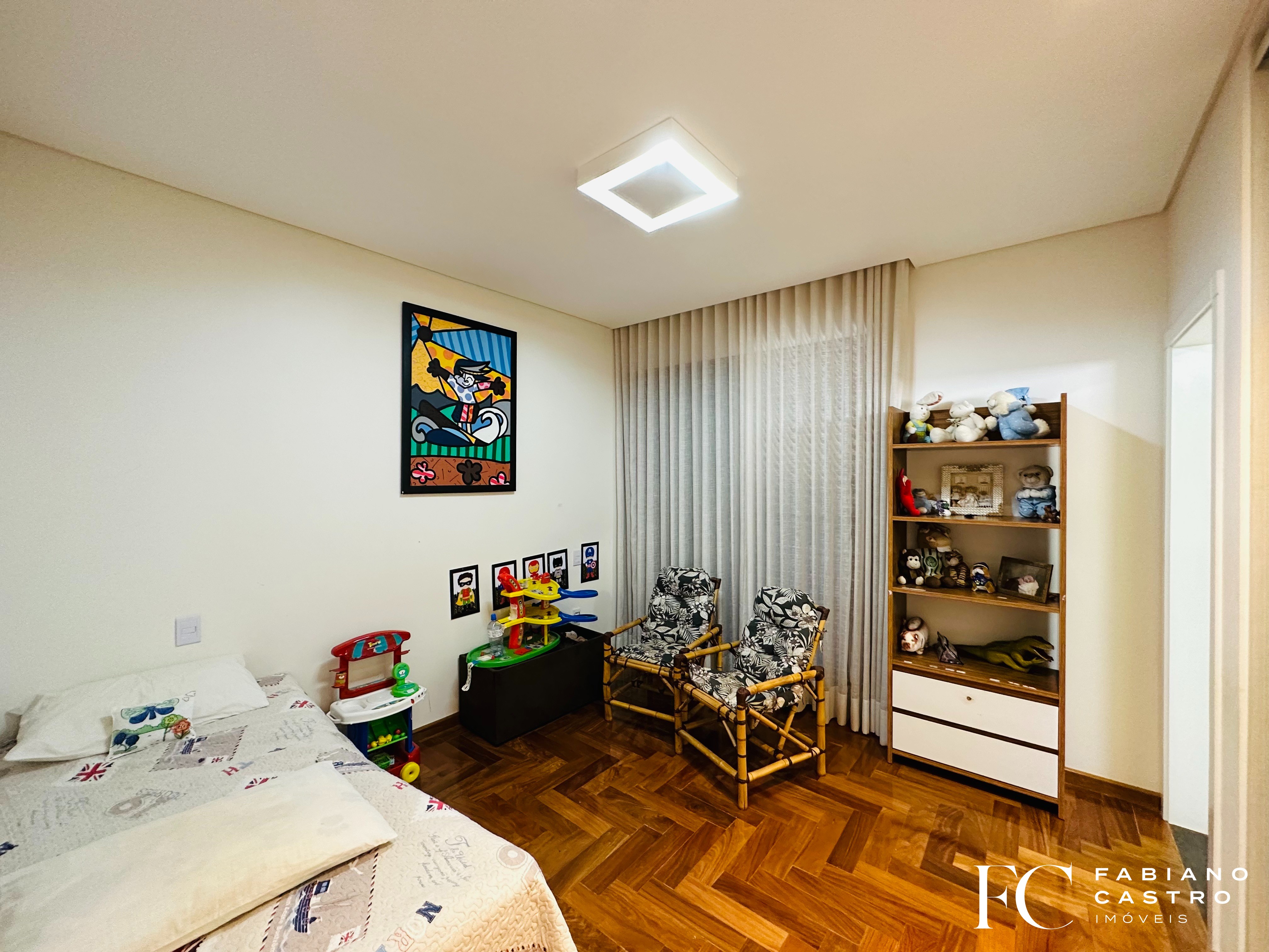 Casa de Condomínio com 5 quartos à venda — foto 33 de 38