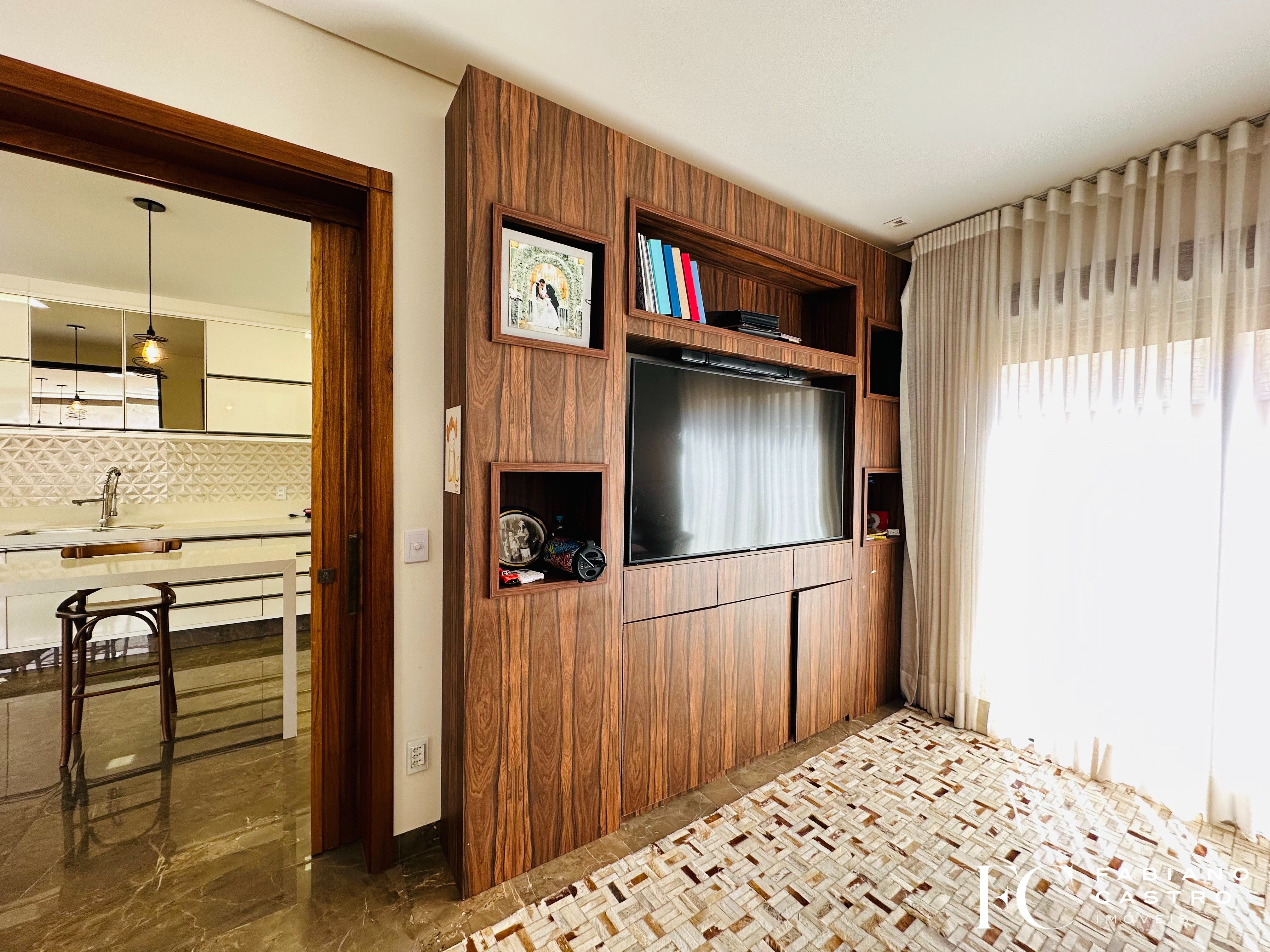 Casa de Condomínio com 5 quartos à venda — foto 10 de 38