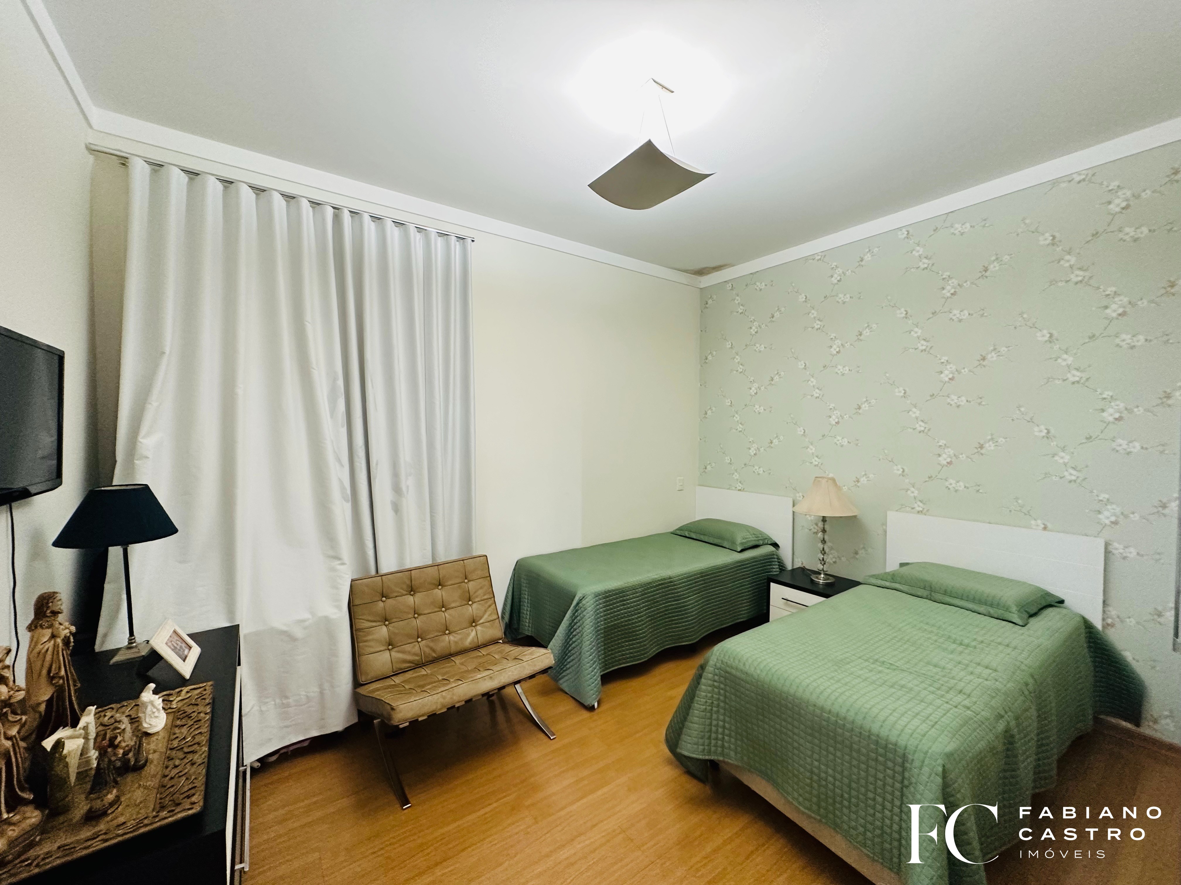 Casa de Condomínio com 5 quartos para aluguel — foto 21 de 38